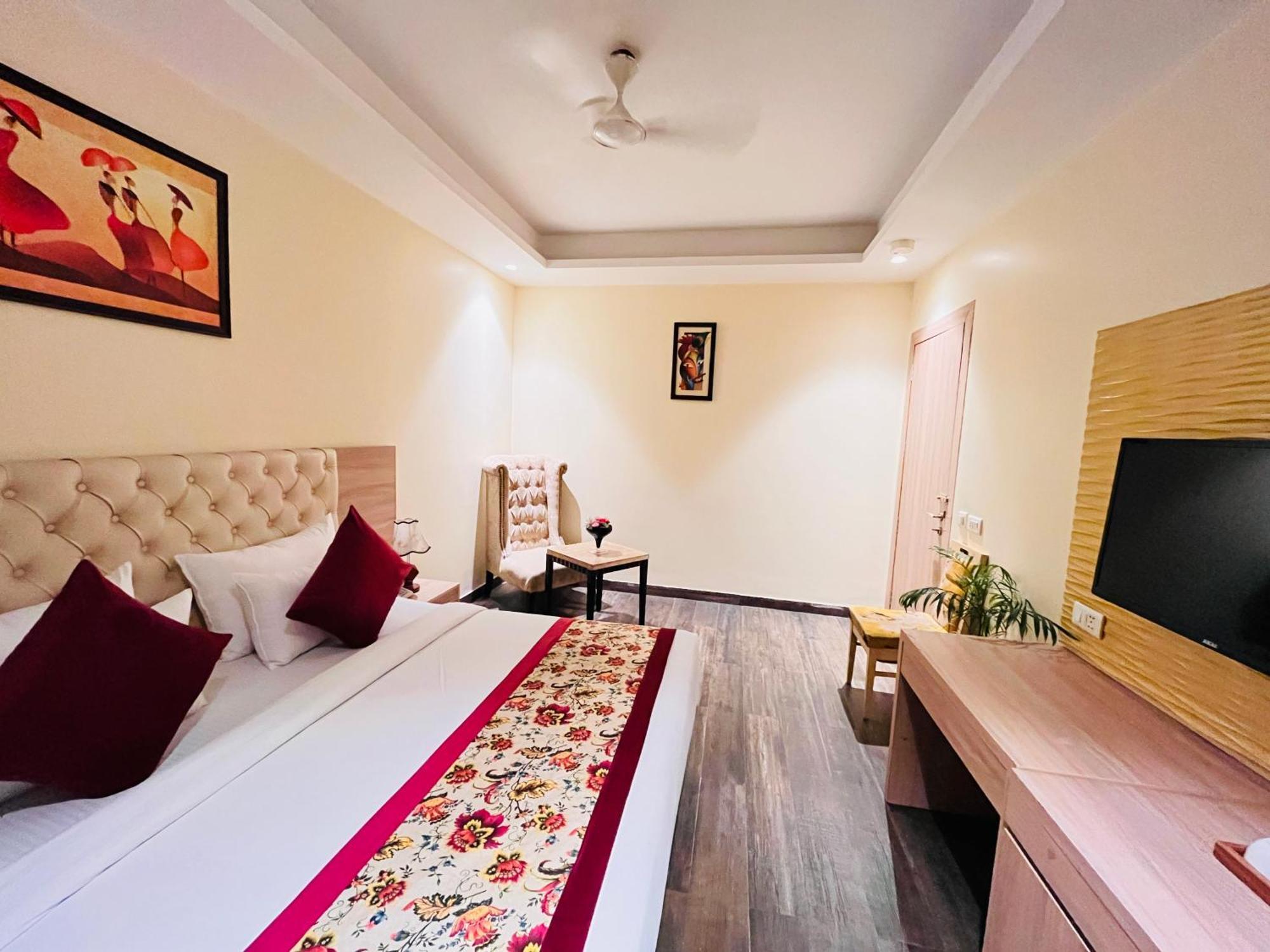 Hotel Banz Near Indira Gandhi Airport Delhi Nuova Delhi Esterno foto