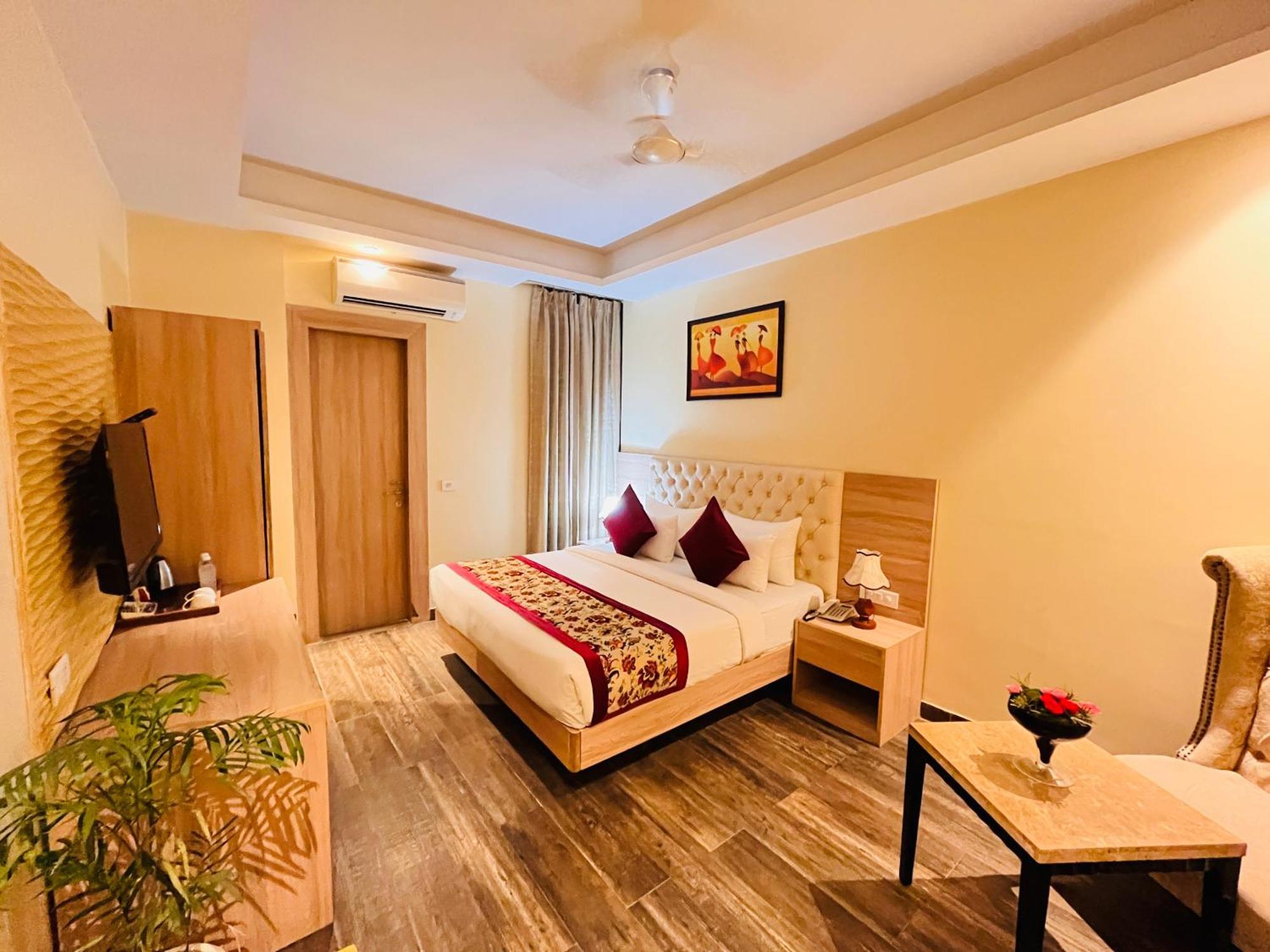 Hotel Banz Near Indira Gandhi Airport Delhi Nuova Delhi Esterno foto