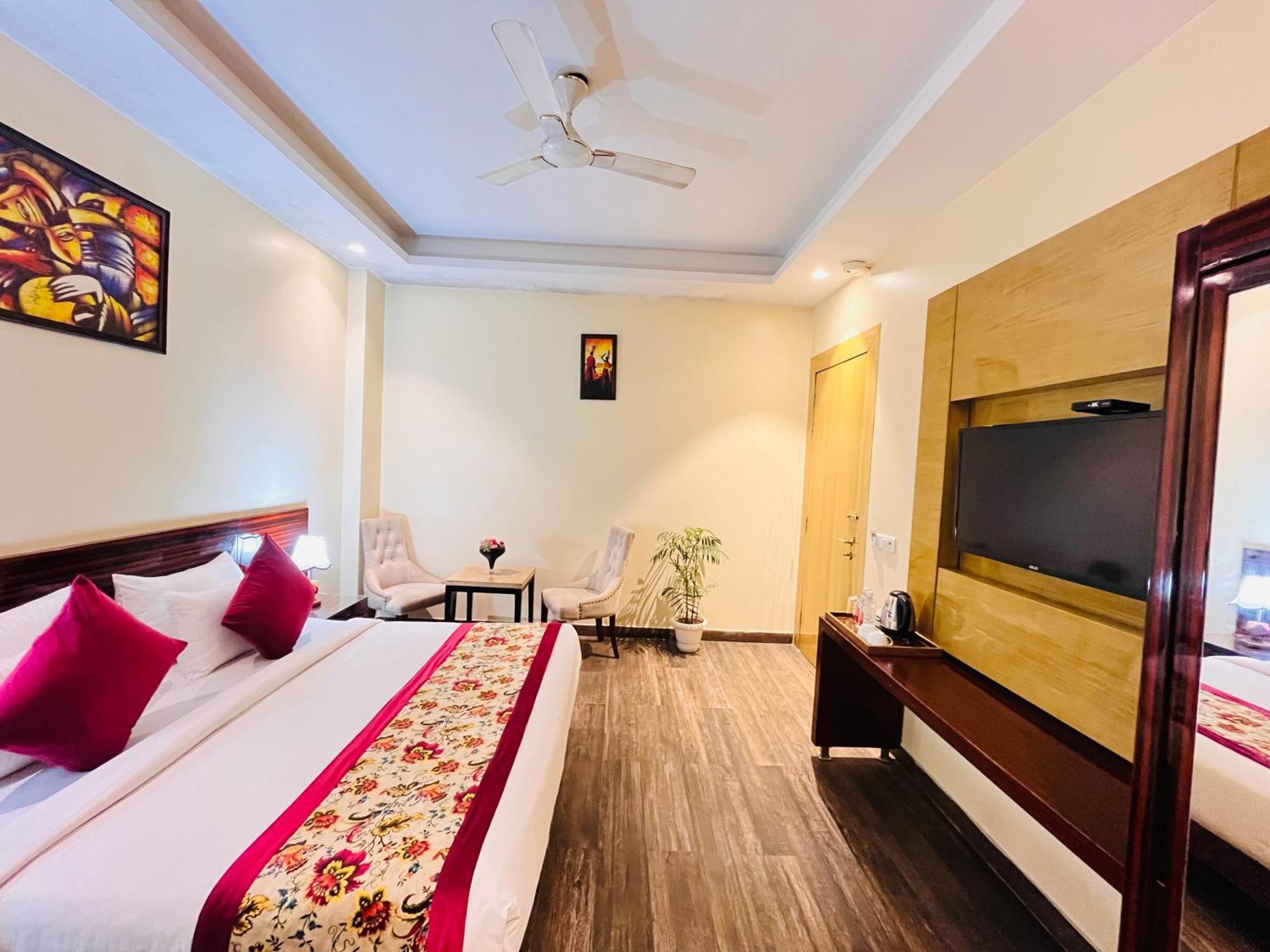 Hotel Banz Near Indira Gandhi Airport Delhi Nuova Delhi Esterno foto