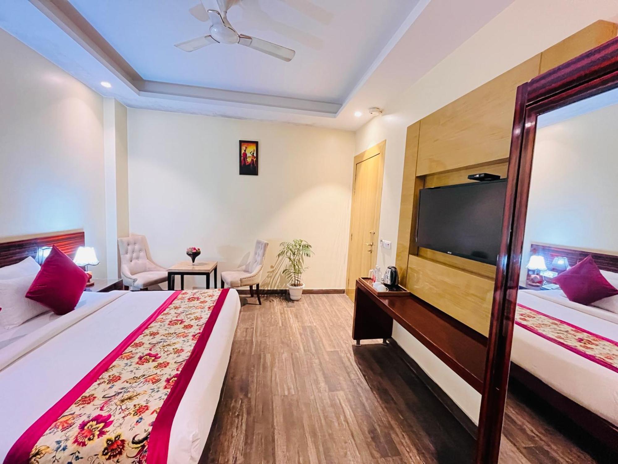 Hotel Banz Near Indira Gandhi Airport Delhi Nuova Delhi Esterno foto