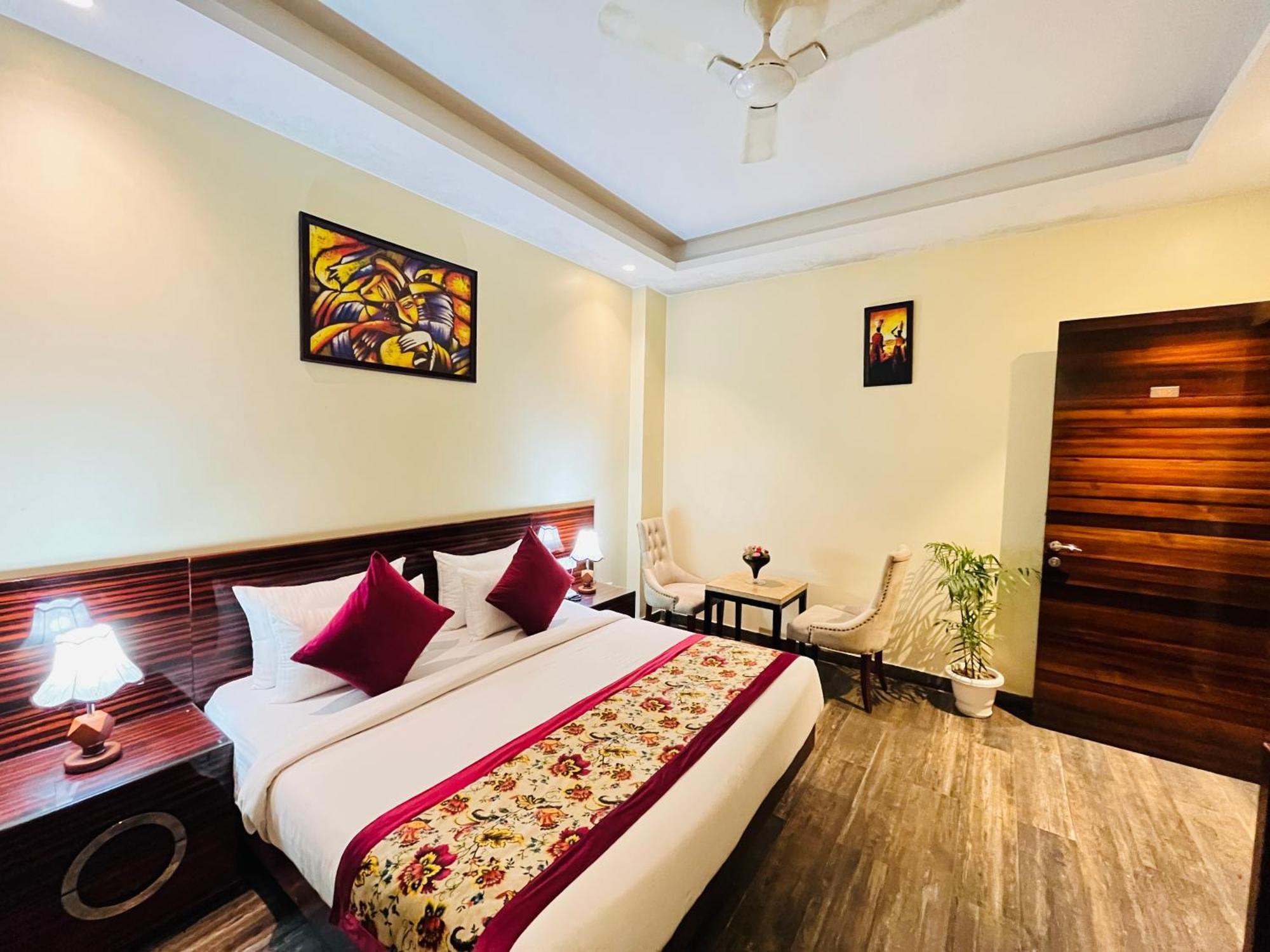 Hotel Banz Near Indira Gandhi Airport Delhi Nuova Delhi Esterno foto