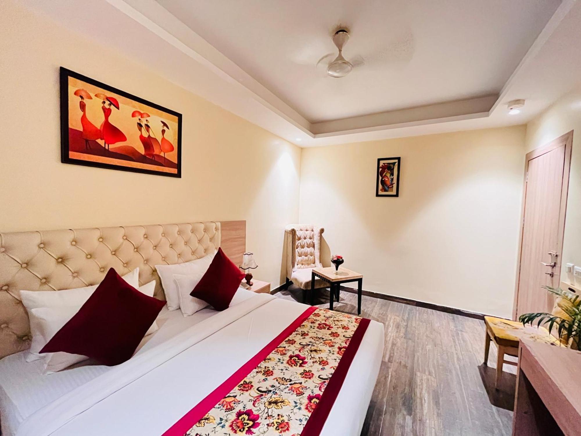 Hotel Banz Near Indira Gandhi Airport Delhi Nuova Delhi Esterno foto
