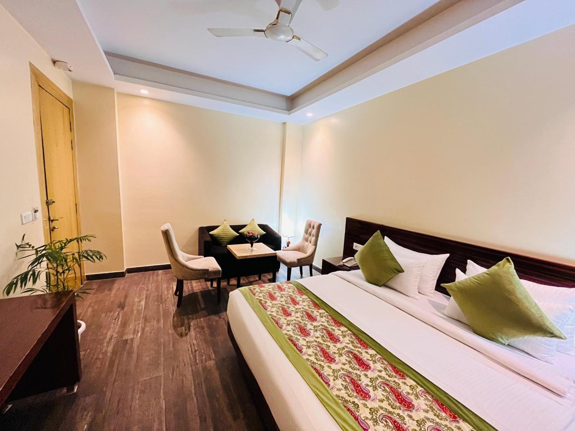 Hotel Banz Near Indira Gandhi Airport Delhi Nuova Delhi Esterno foto